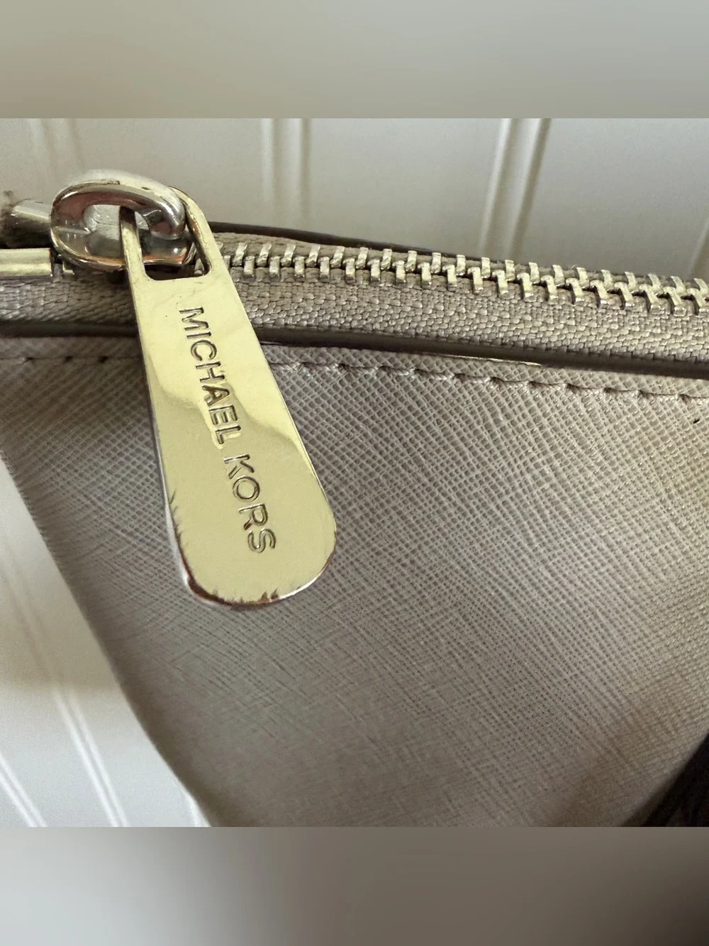 Michael Kors Jet Set Tote Grey Saffiano Leather Minimalist Classic Quiet‎ Luxury